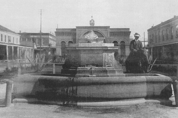 Rosenberg Fountains